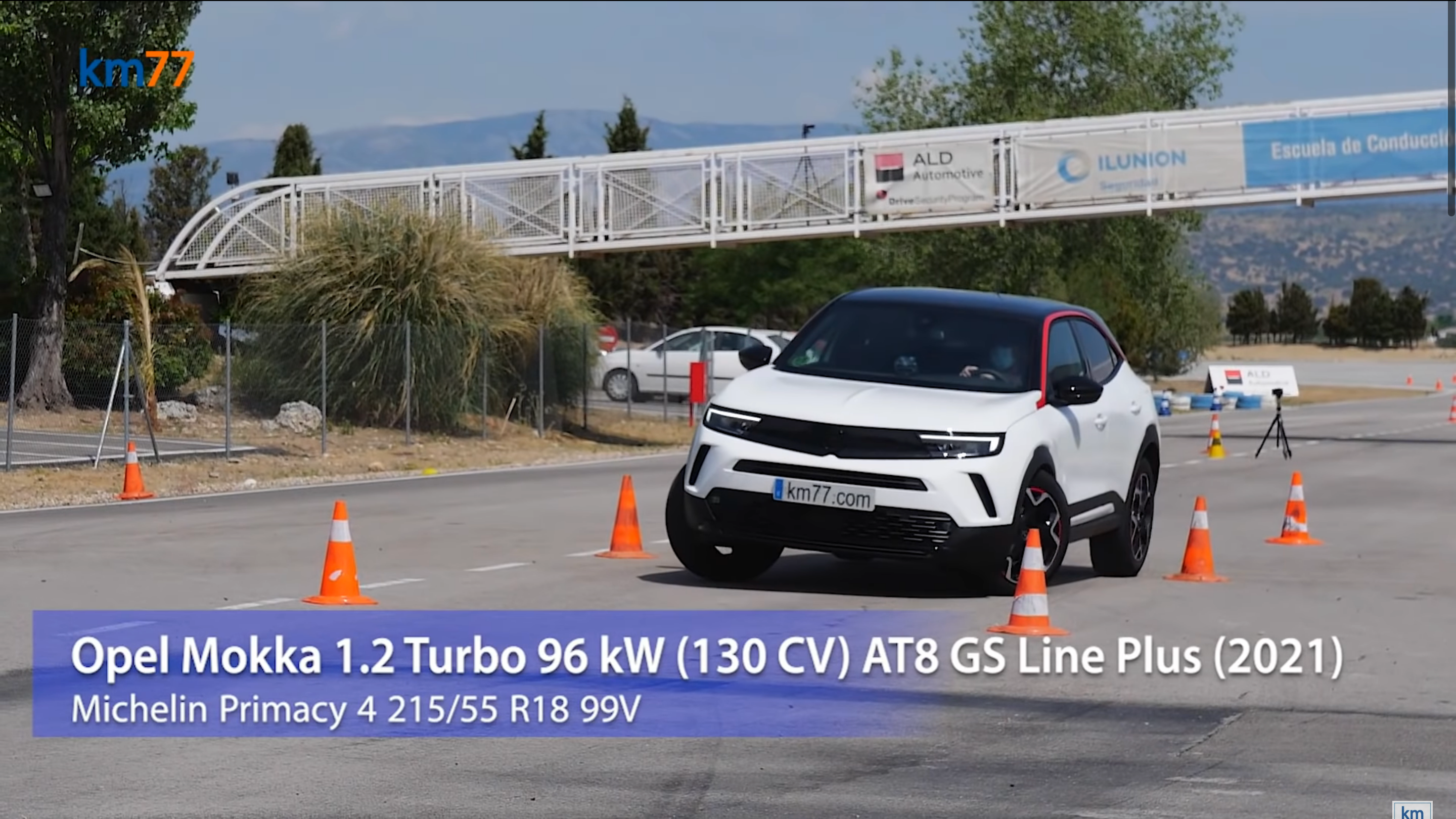 Новенький Opel Mokka приємно вразив експертів під час проходження "лосячого" тесту: відео