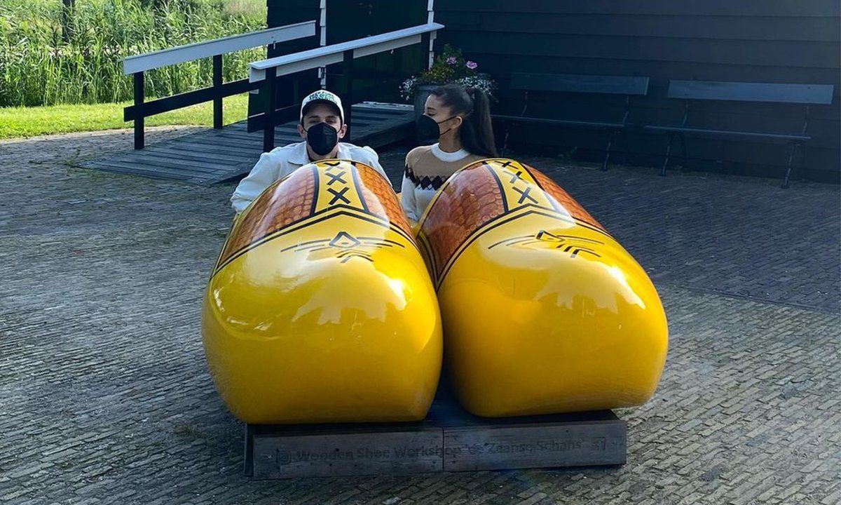 Аріана Гранде показала, як проходить її медовий місяць