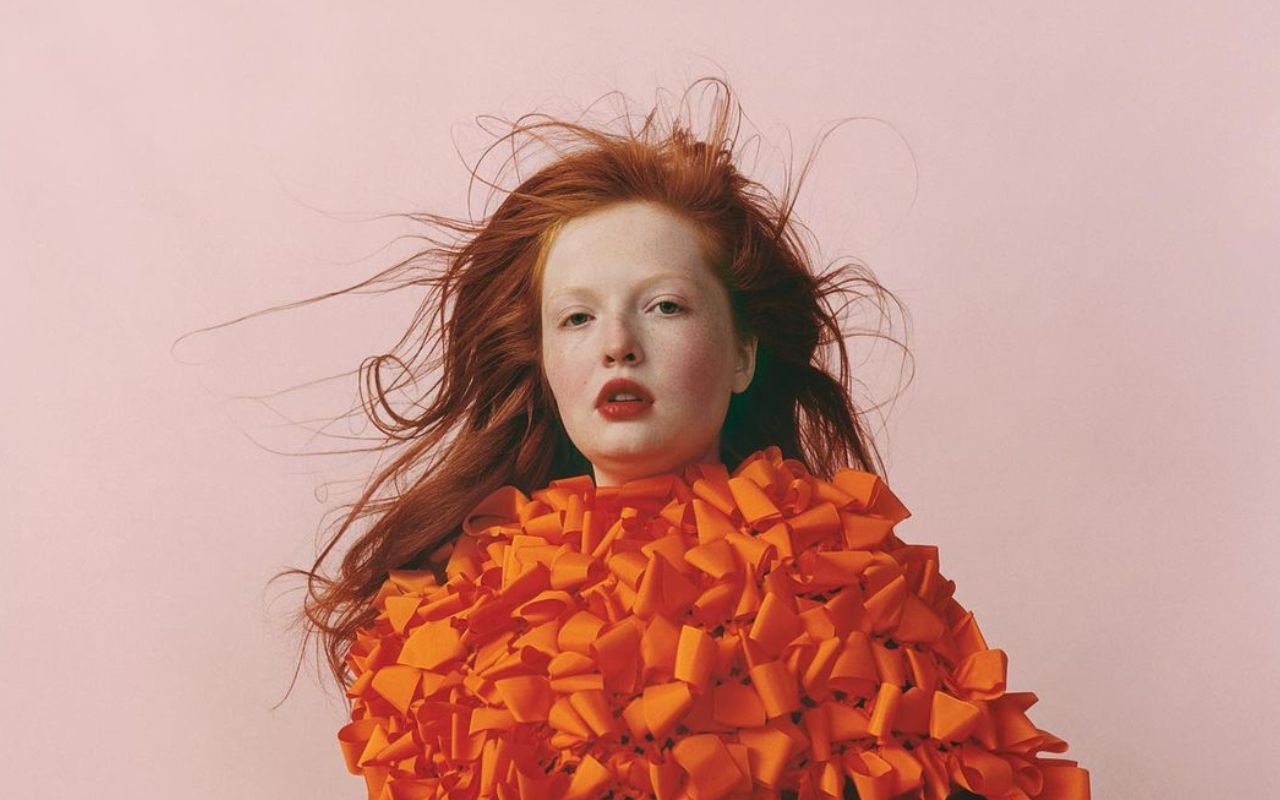 Модель plus-size Тесс Макміллан знялася для обкладинки українського Vogue