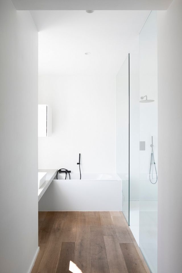 Стареньку віллу в Бельгії перетворили у сучасний дім мрії (фото) - фото 469098