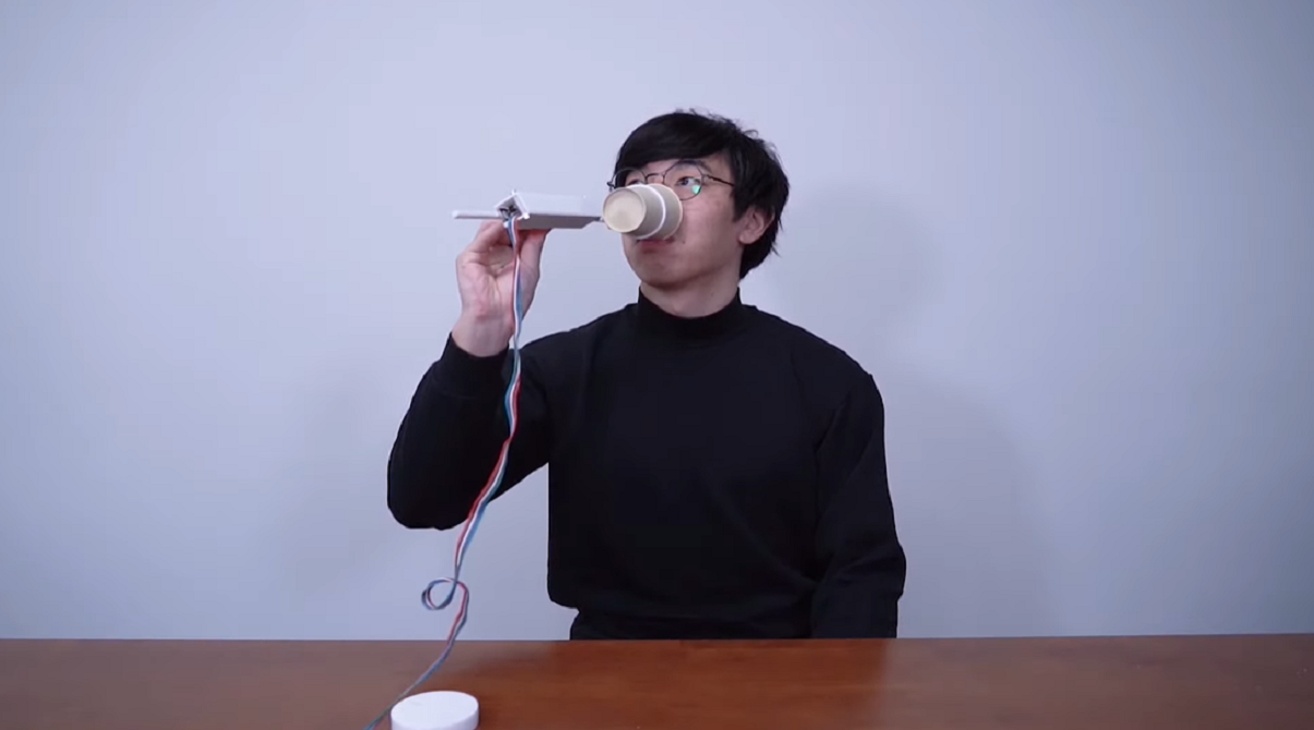 Підсклянник, який впливає на смак напоїв - фото 1