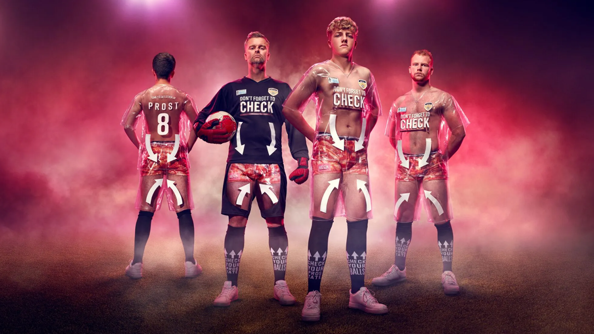 В Англії футбольний клуб представив першу в історії прозору форму