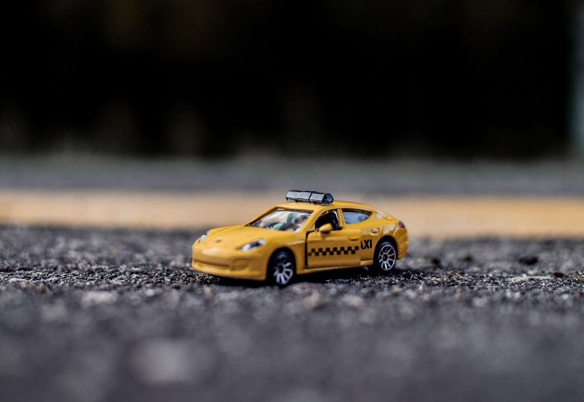 У Китаї запустили сервіс безпілотних таксі (відео)