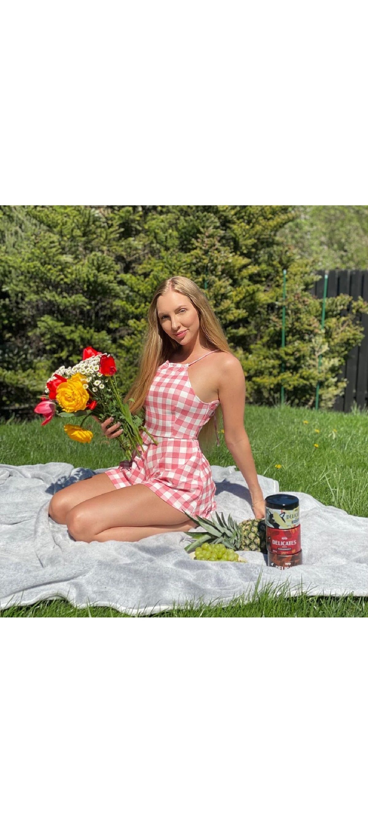 Польська блогерка продала свою любов у форматі NFT за шалену суму