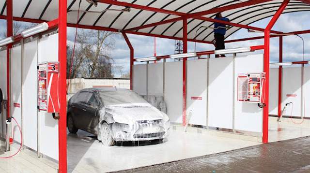 Як правильно помити автомобіль на мийці самообслуговування за мінімум грошей - фото 469762