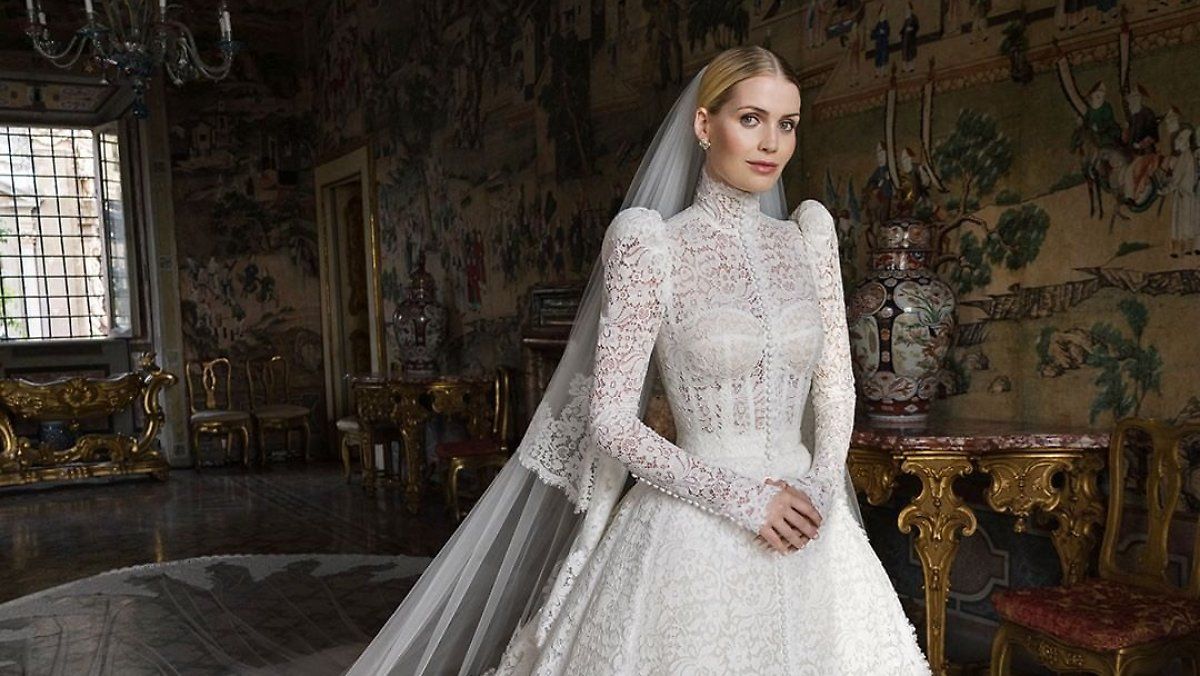 Племінниця принцеси Діани вийшла заміж за 62-річного мільярдера: фото