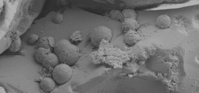 Фрагменти метеориту - фото 469960