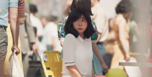 62-річна актриса зіграла школярку у рекламі McDonald's: атмосферне відео - фото 469982