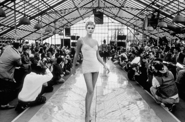 Найгарячіші образи Шарліз Терон за всю кар'єру: добірка фото іменинниці (18+) - фото 470152