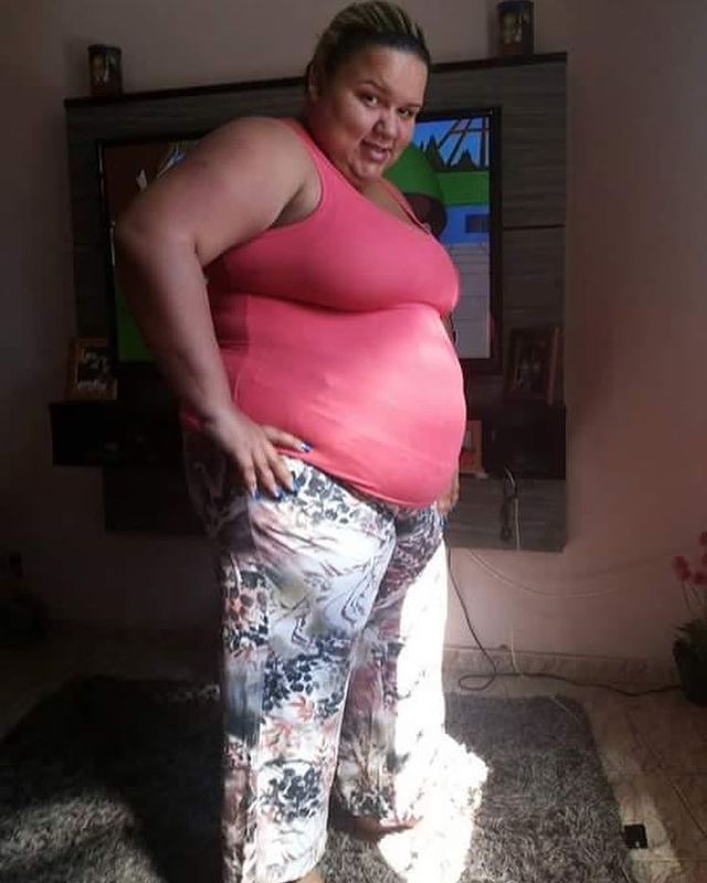 Дівчина схудла на понад 70 кг і стала моделлю та музою футбольного клубу Бразилії - фото 470488