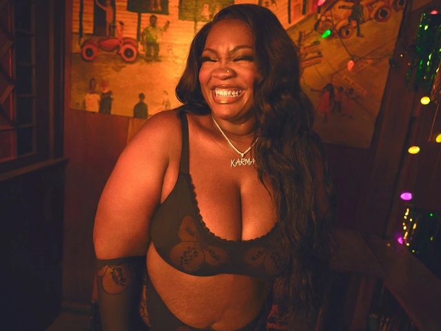 Savage х Fenty представив нову кампанію з сексуальними дівчатами-байкерками - фото 470879