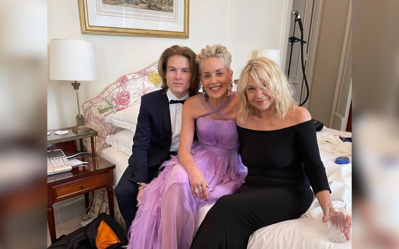 Шерон Стоун може втратити роботу через заклики вакцинуватися