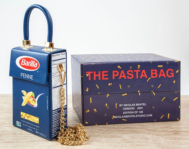 Дизайнер з Нью-Йорка випустить обмежену серію сумок у вигляді упаковки макаронів Barilla - фото 471180