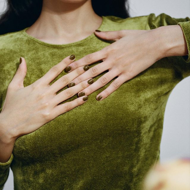 У США випустили лак для нігтів найпотворнішого відтінку у світі: дивіться фото - фото 471235