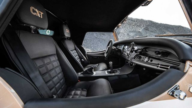 Morgan представив унікальний позашляховик в стилі ретро - фото 471384