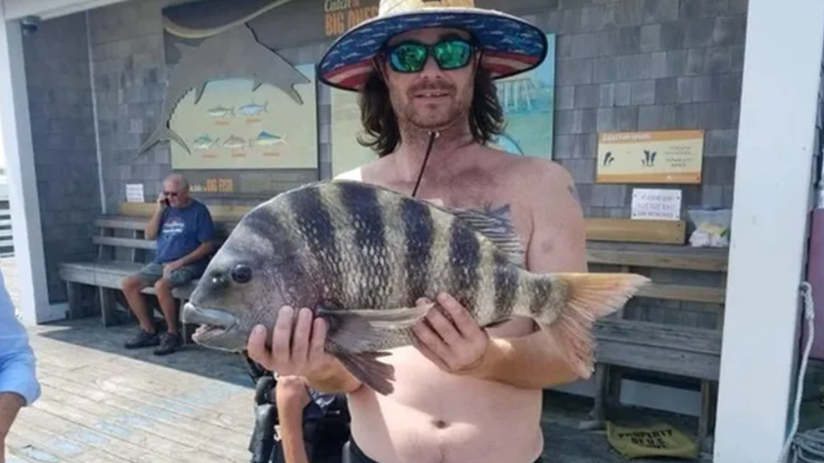 Рибалка у США упіймав унікальну рибу з "людськими" зубами: фотофакт