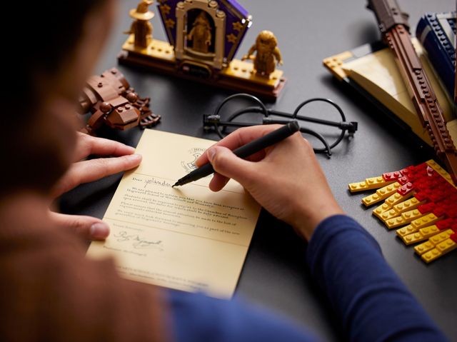 LEGO випустила набір на честь 20-річчя першого фільму про Гаррі Поттера - фото 471504