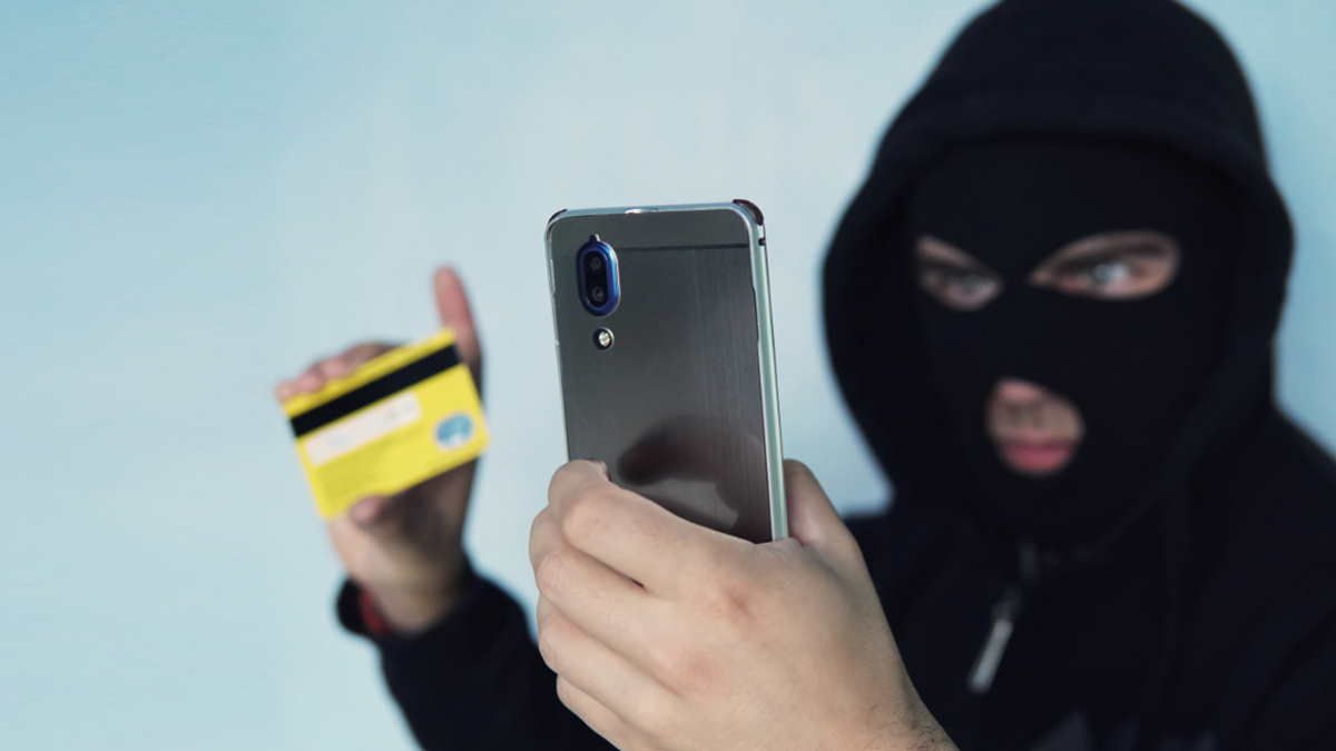 Виявлено новий вірус Vultur, який краде паролі від Приват24 і Monobank: як вберегти гроші