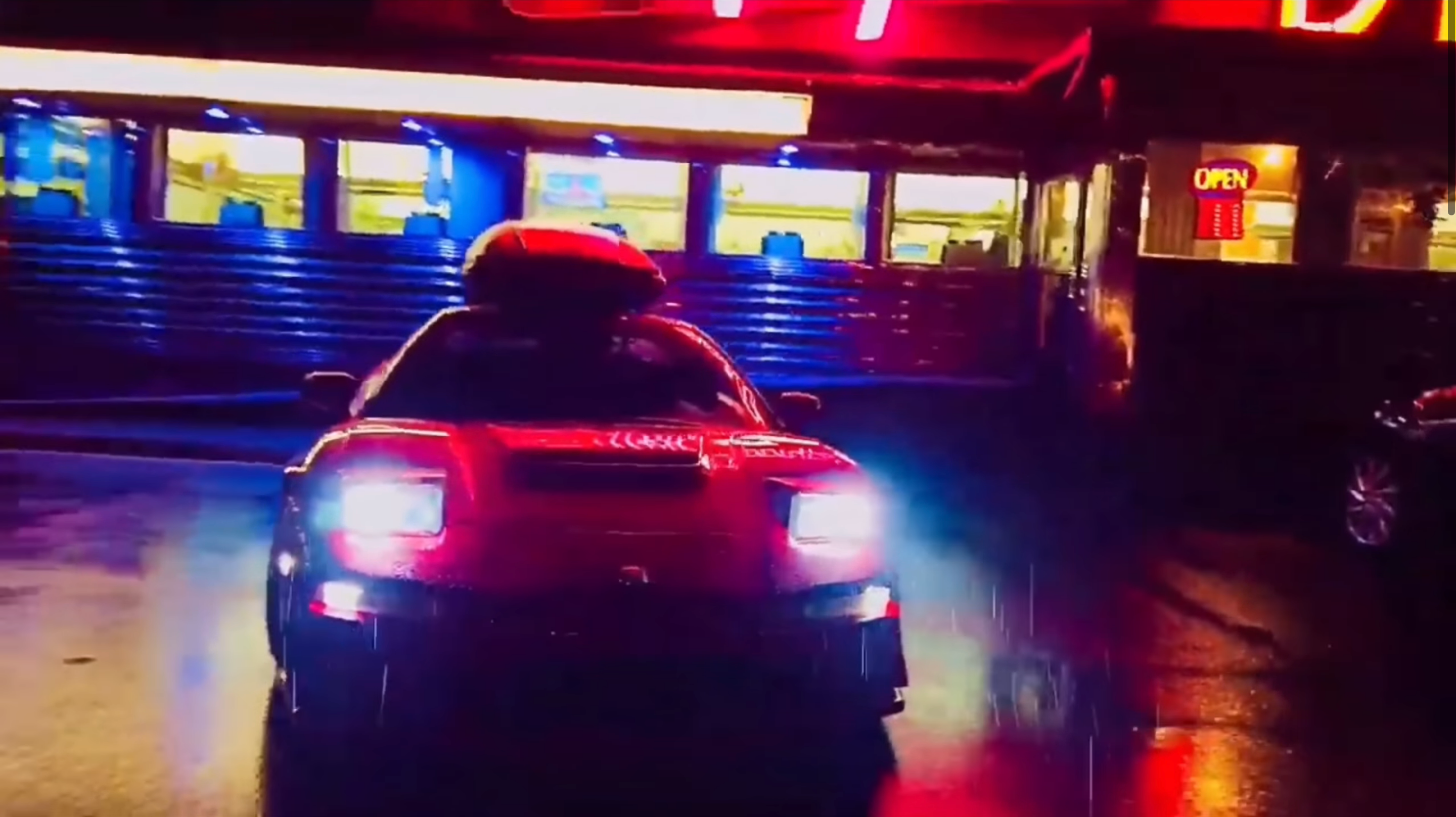 30-річний Acura NSX перетворили на туристичний причіп: відео