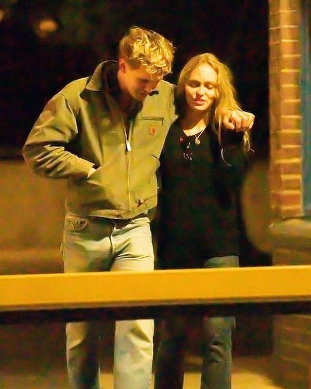 Дочку Джонні Деппа і Ванесси Параді запідозрили у новому романі - фото 471914