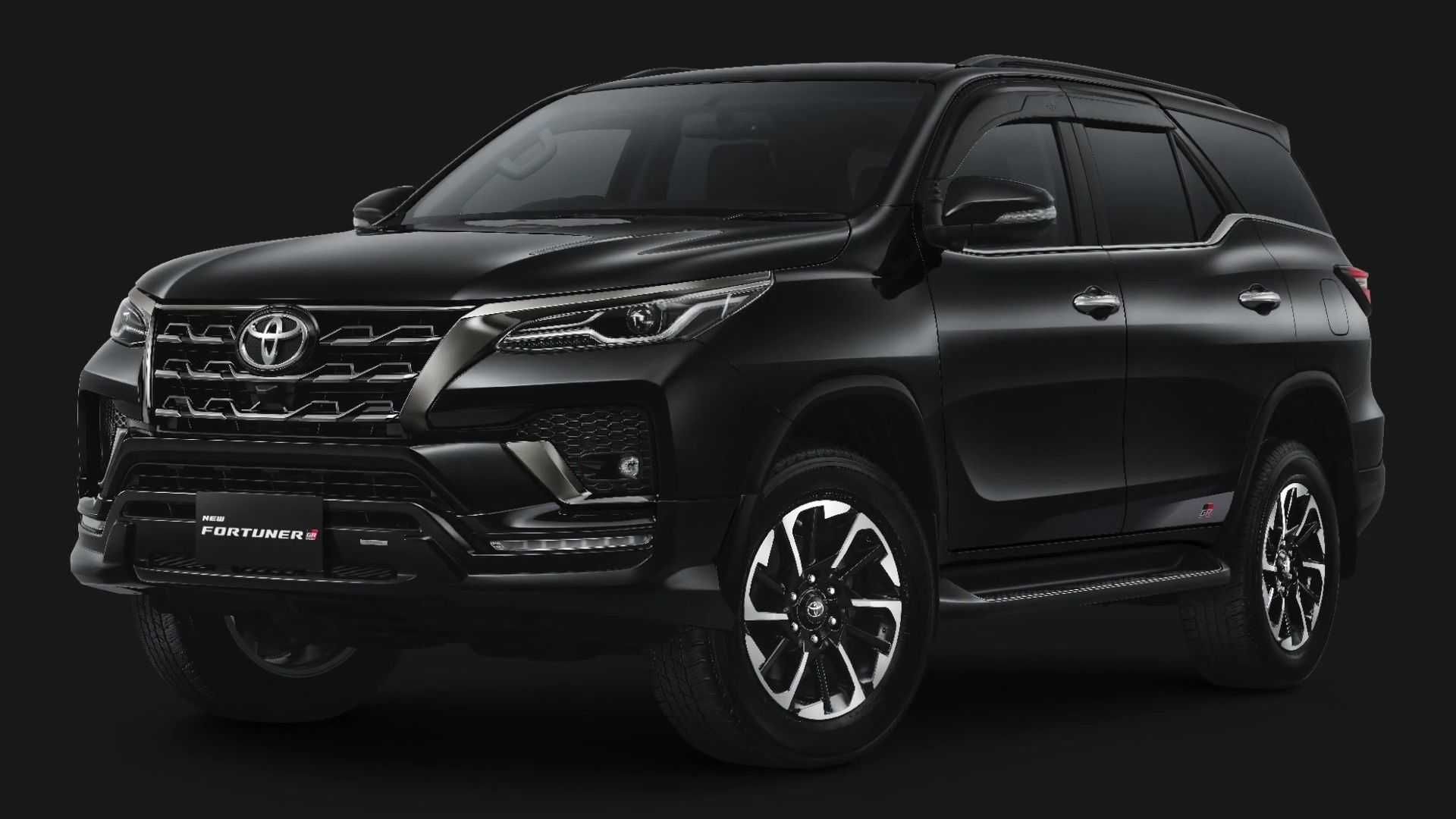 Дивіться, як виглядає спортивна версія Toyota Fortuner