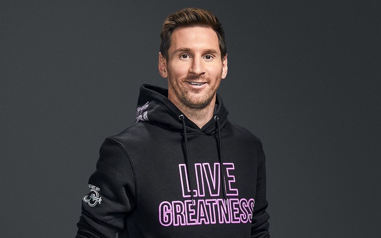 Сльози не допомогли: Ліонель Мессі став гравцем ПСЖ