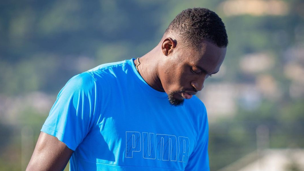 Спортсмен з Ямайки встиг на забіг завдяки допомозі волонтерки - фото 1