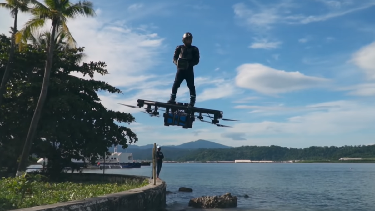 Ентузіаст зібрав саморобний дрон і пролетів на ньому рекордні майже 3 кілометри - фото 1