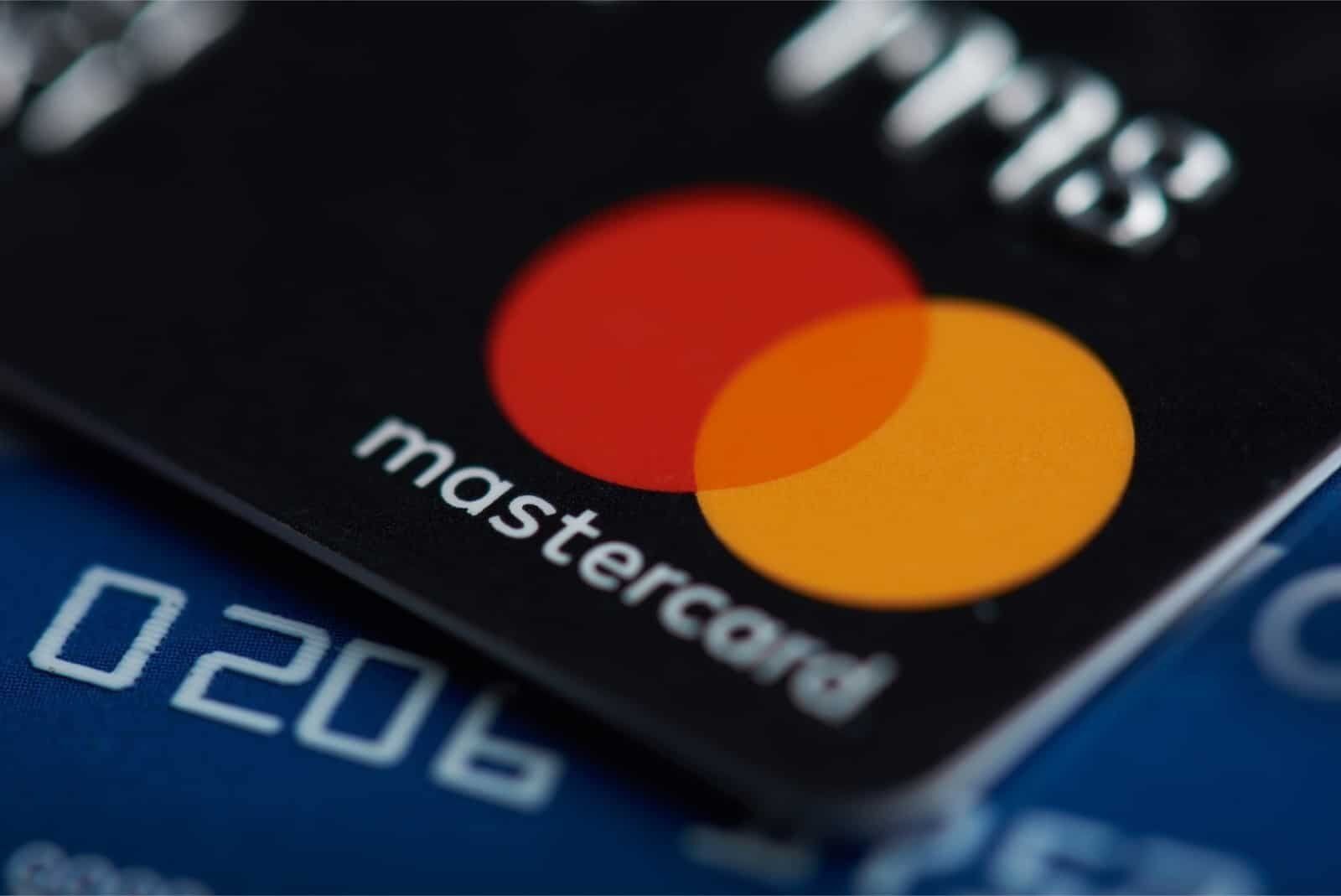 Минає епоха: у Mastercard випускатимуть картки без магнітних смуг