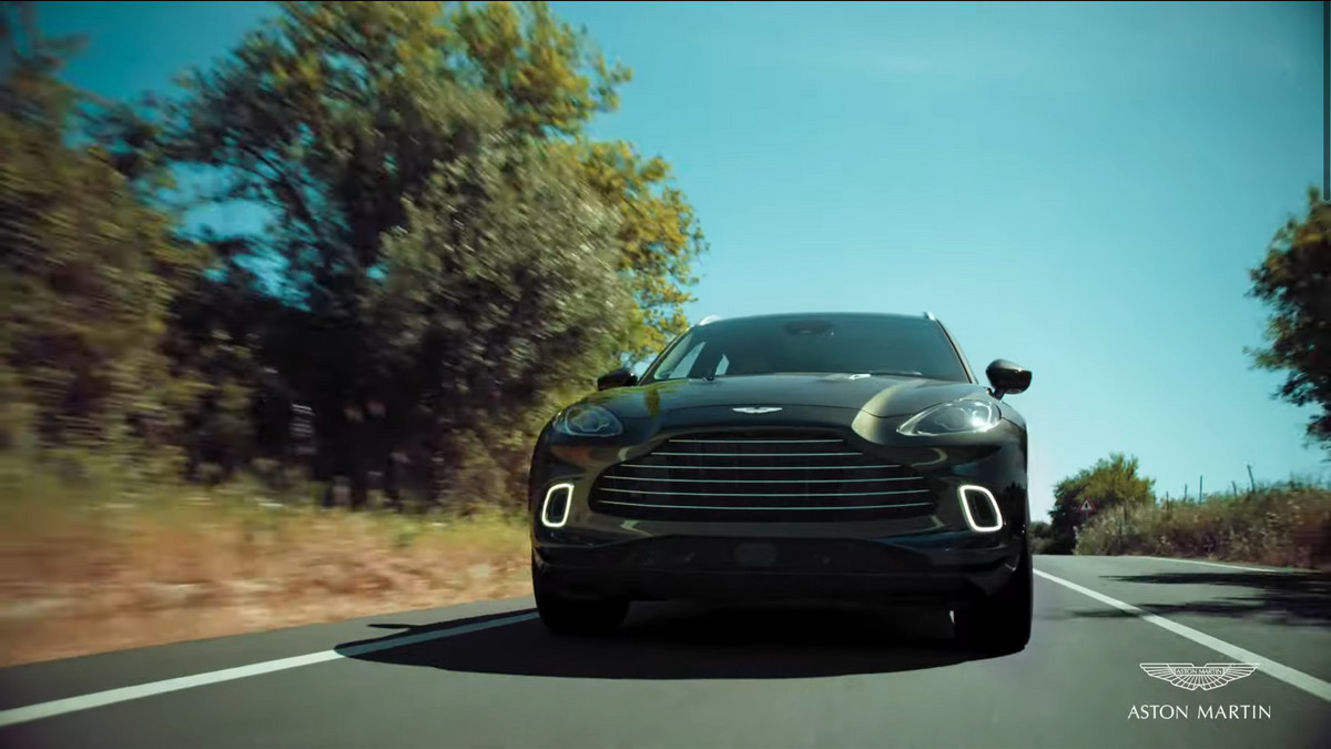 Мініфільм присвячений новому Aston Martin DBX - фото 1