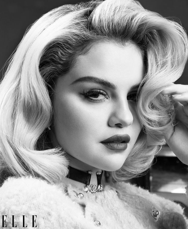 Селена Гомес приміряла образ Мерилін Монро та розповіла про шкоду соцмереж - фото 473143