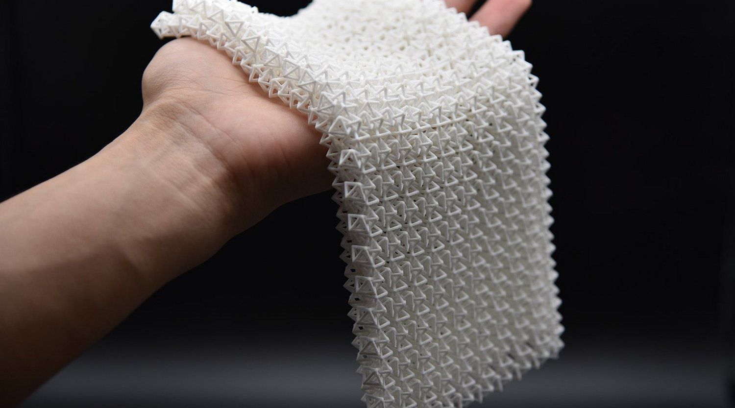 Учені розробили матеріал, який за характеристиками нагадує плащ Бетмена