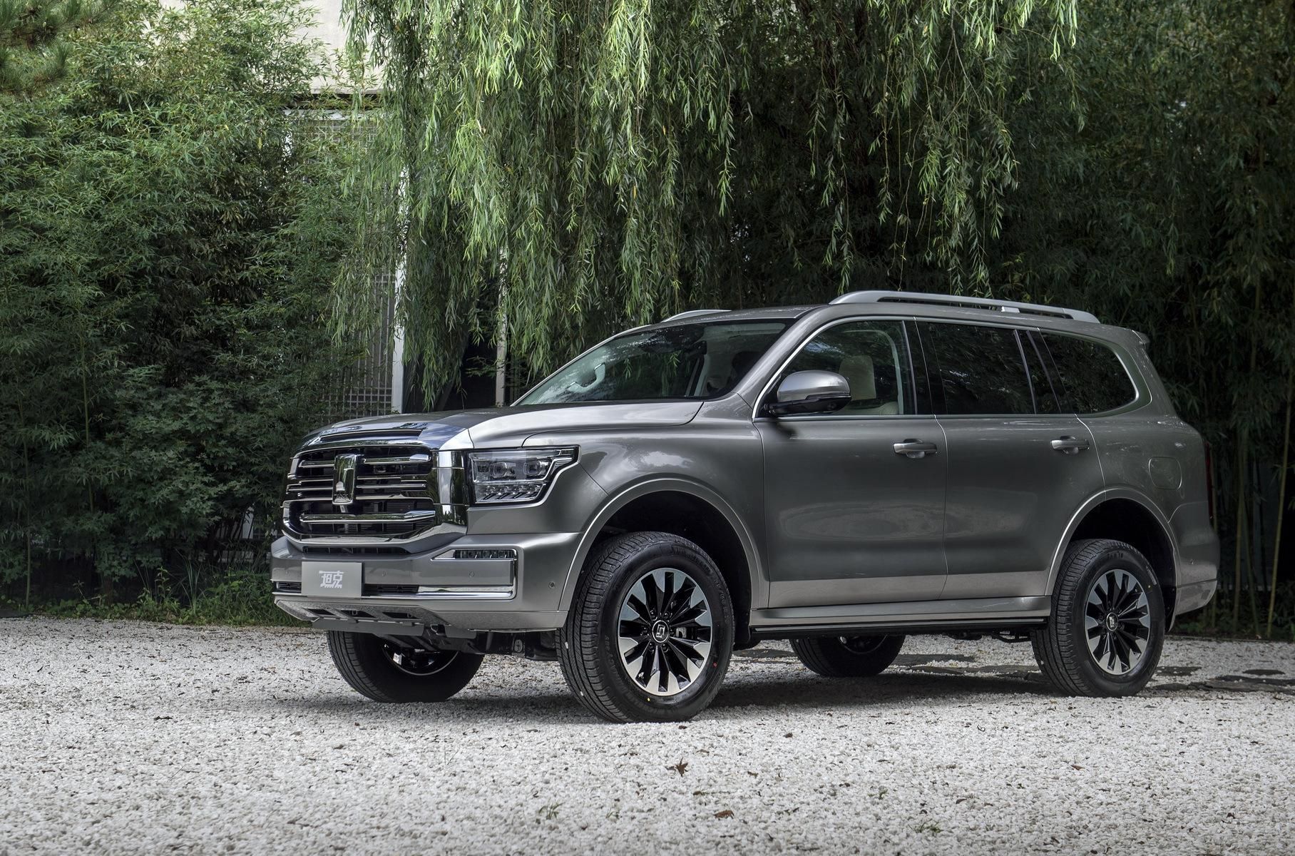 Great Wall показав п'ятиметрового конкурента Land Cruiser