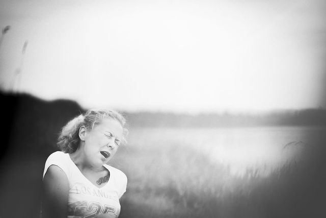 Фотограф зняв 15 жінок під час досягнення оргазму: спокусливі фото - фото 473442