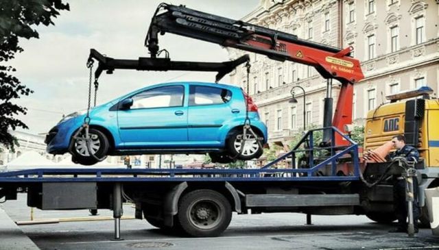 Коли авто може забрати евакуатор: повний перелік місць, де заборонено паркуватися - фото 473891