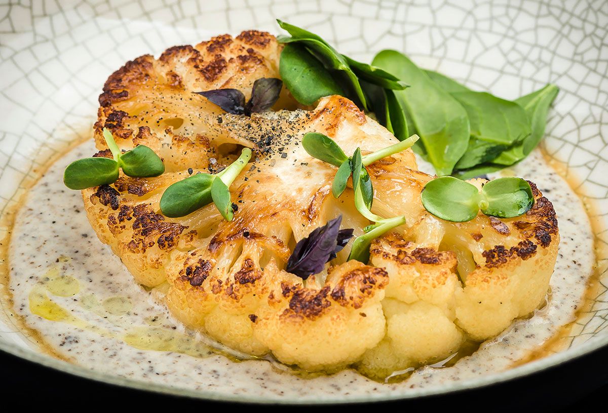 Стейк зі цвітної капусти в духовці: це реально!