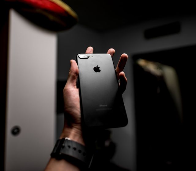 Зміна регіону не прискорить ваш старий iPhone: руйнуємо свіженький міф - фото 473903