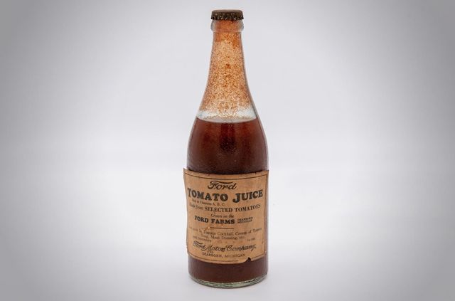 З молотка пустять томатний сік Ford, якому понад 83 роки - фото 473931