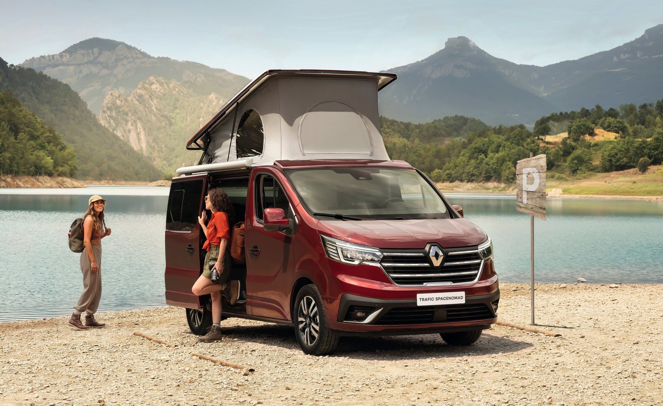 У Renault представили новий автобудинок Trafic SpaceNomad