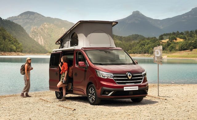У Renault представили новий автобудинок Trafic SpaceNomad - фото 474026