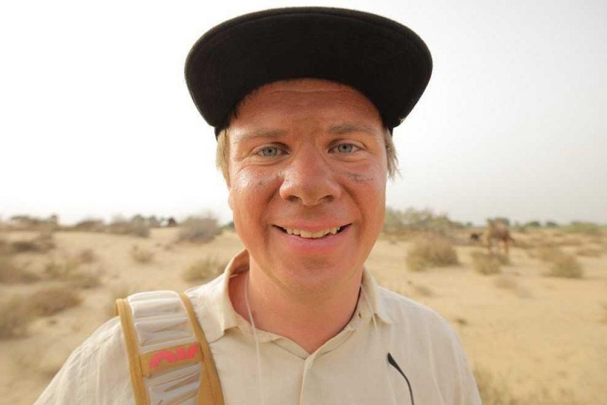 Дмитро Комаров - фото 1