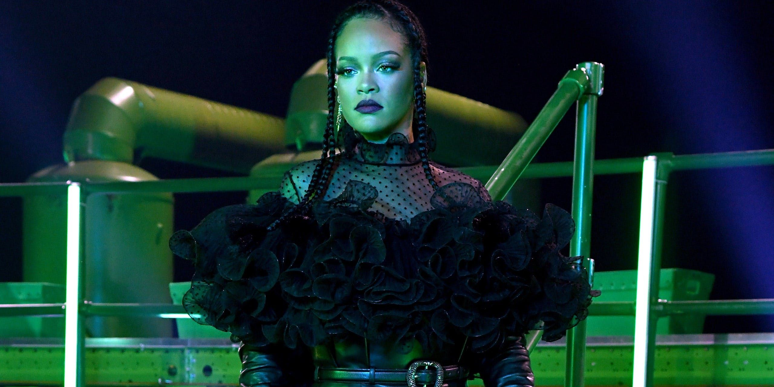 Ви готові? Ріанна показала оголені сідниці: гаряче відео