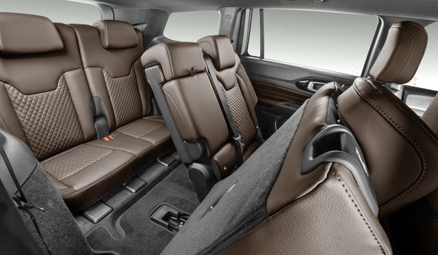 У Jeep представили першу семимісну модель позашляховика - фото 474194