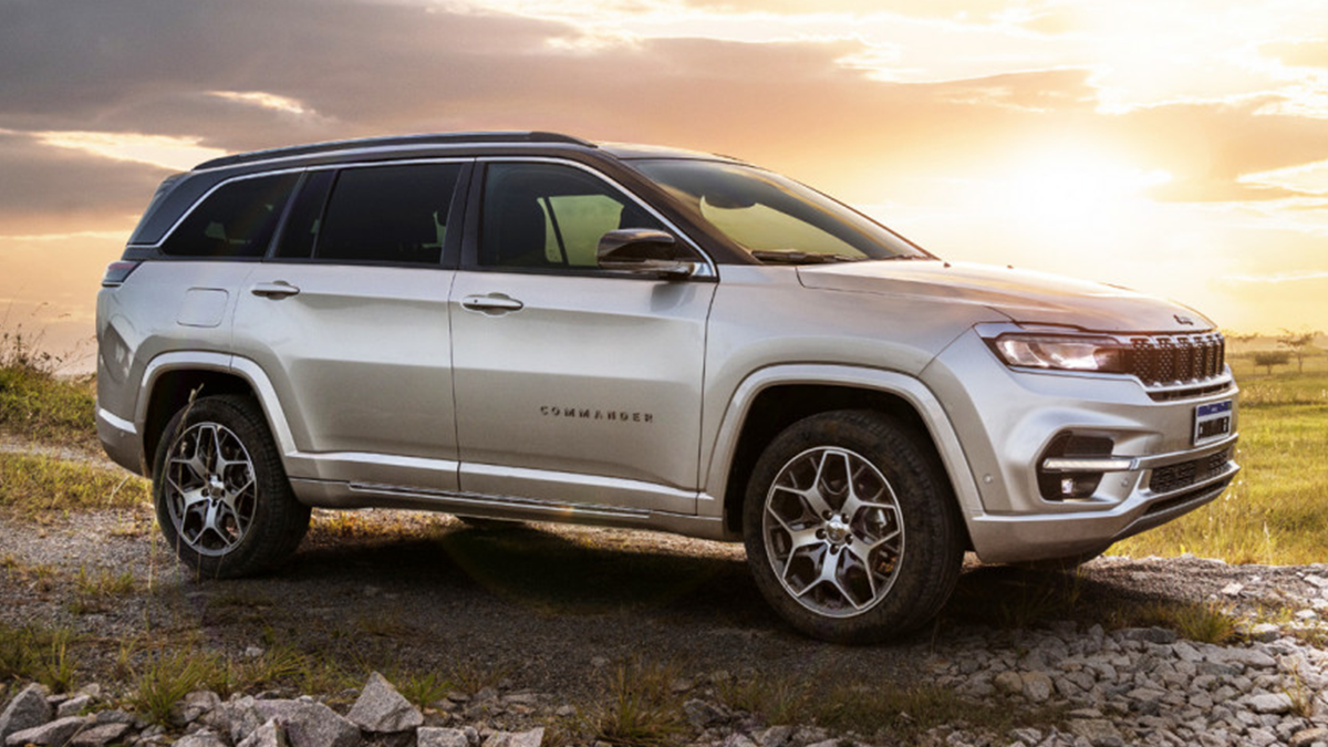 У Jeep представили першу семимісну модель позашляховика