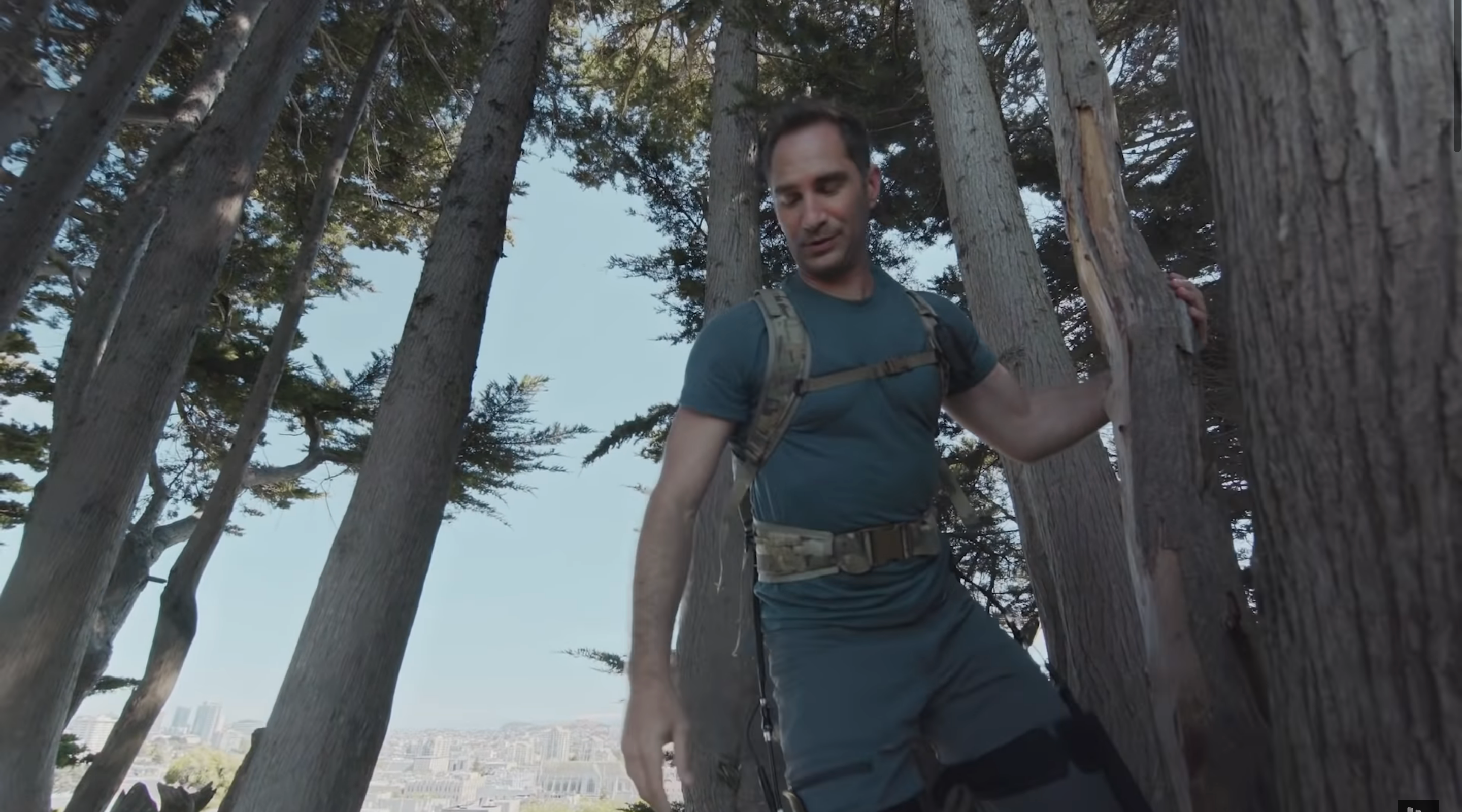 Журналіст в екзоскелеті перетворився на суперлюдину: відео