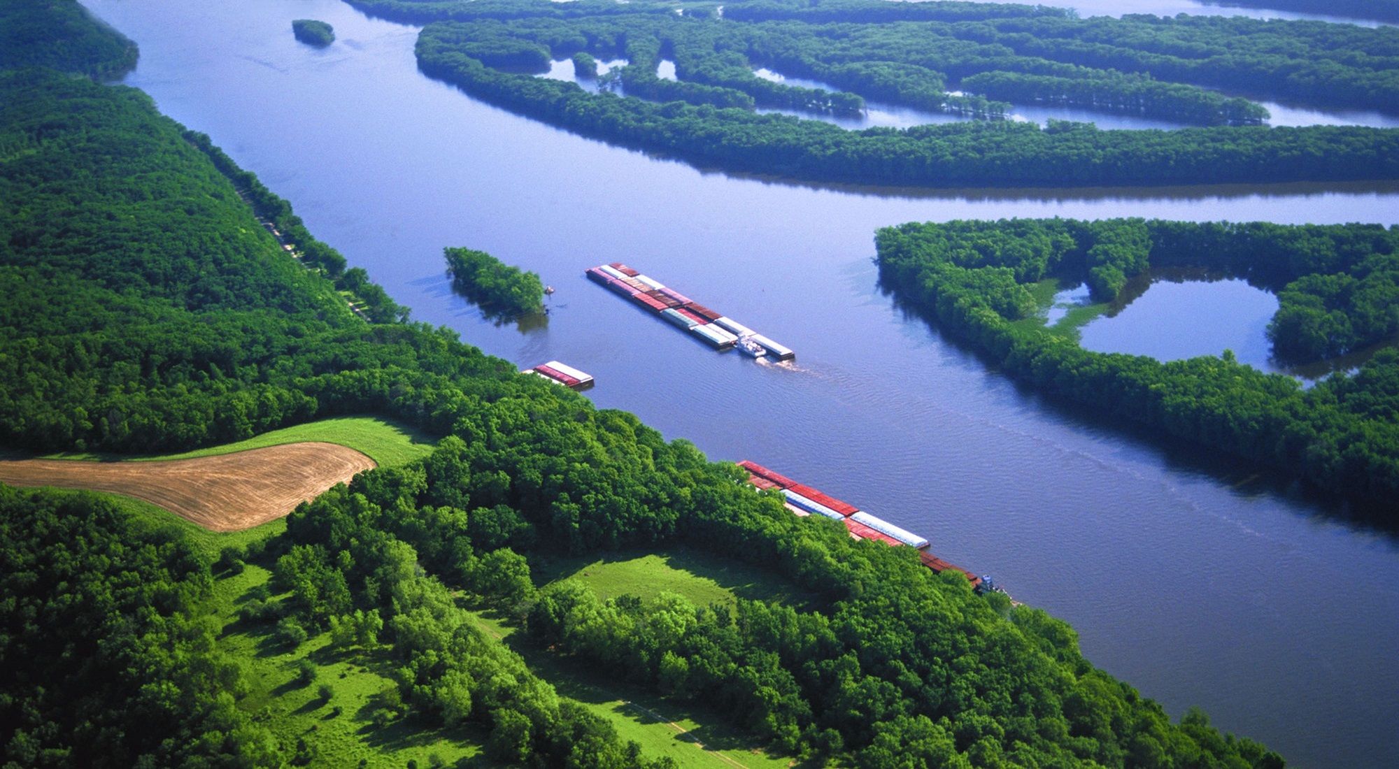 Річка Міссісіпі поміняла напрямок течії через ураган "Іда"