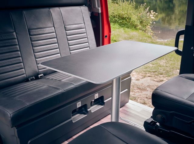 Авто для мандрівників: Ford перетворив Transit у справжній дім на колесах - фото 474392