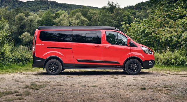 Авто для мандрівників: Ford перетворив Transit у справжній дім на колесах - фото 474394