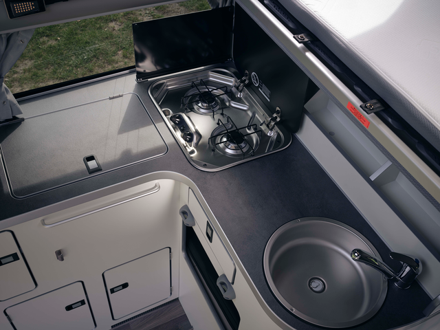 Авто для мандрівників: Ford перетворив Transit у справжній дім на колесах - фото 474399