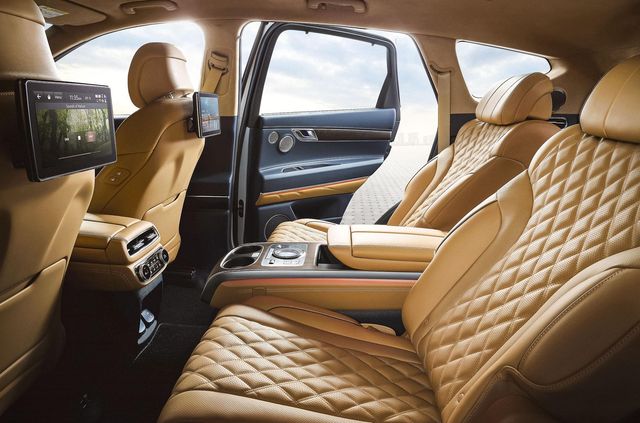 Genesis GV80 отримав унікальну шестимісну версію: фото - фото 474684